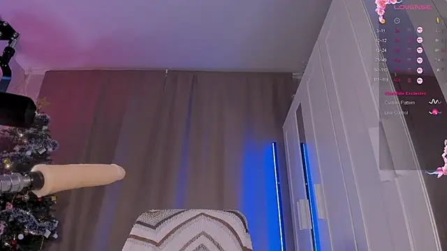 Juicy_Vikki Live XXX-Chat