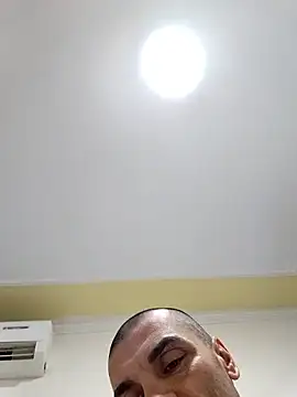 DOMINATOR_SIR-MASTER's Live XXX Chat