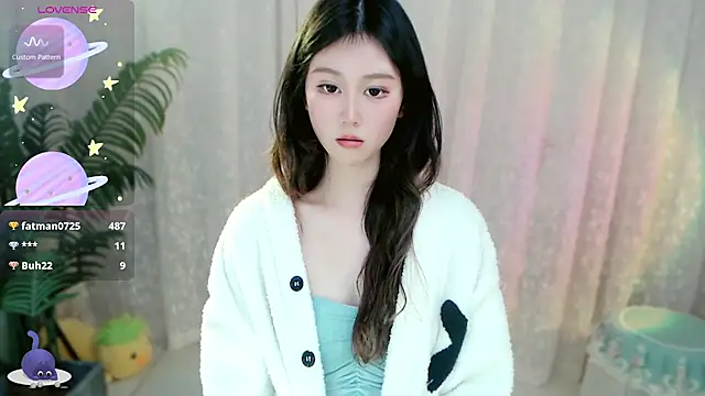 Aimee-520 Adlı Modelin Canlı XXX Sohbeti