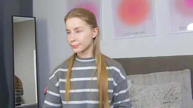 VioletiSwone Chat XXX in diretta