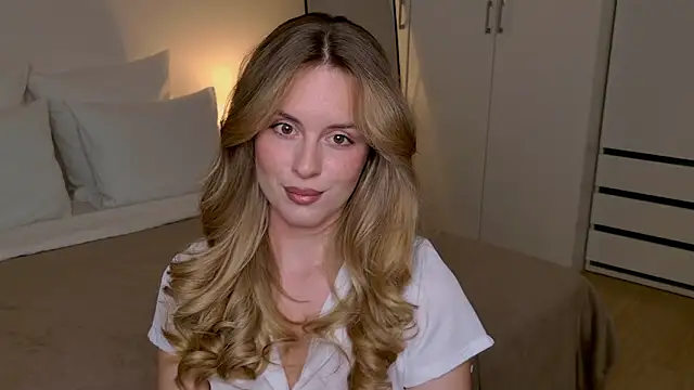 Chatroom XXX en direct de RozzitaBedberry