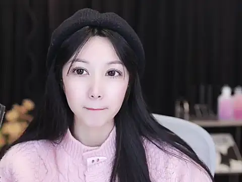 Nuyoah-77 Chat XXX in diretta