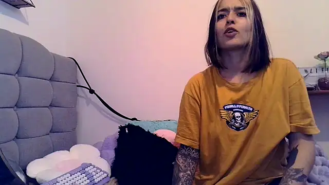 BlueStoneX's Live XXX Chat