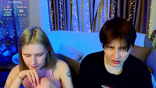 Girls_Fingers Chat XXX in diretta