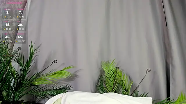 Liyafox élő XXX-chatje