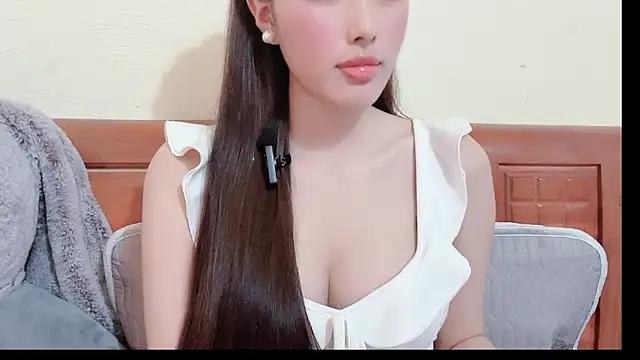 Chat XXX en directo de Mi-Chibi