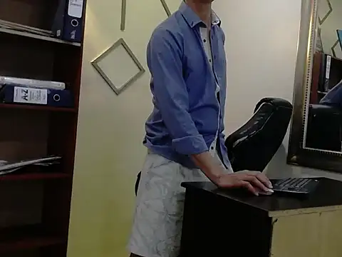 Živý XXX chat Oswalldo__