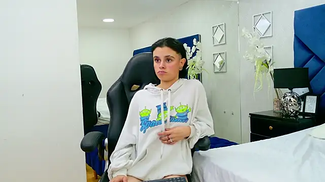 Chatroom XXX en direct de AshleyGingerr