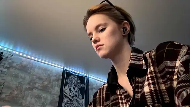 Chatroom XXX en direct de CutieGoga