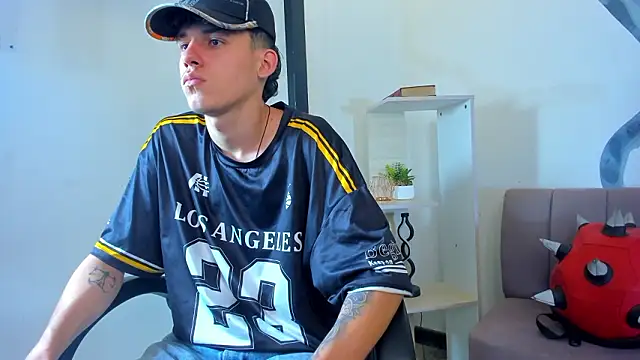 mikebenefleck_01 Show in webcam