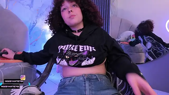 Katemoss70 Chat XXX in diretta