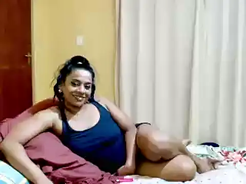 MiZzCreatorのライブXXXチャット