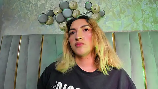 TomLondon_ webcam show