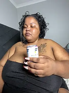 Czat XXX na żywo – MissLola27