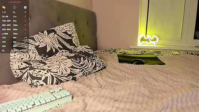 Alexey_HairyのライブXXXチャット