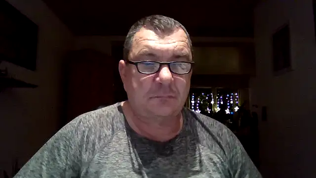 Nobbie444のライブXXXチャット