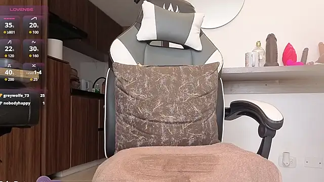 Chatroom XXX en direct de Jade_Amado_