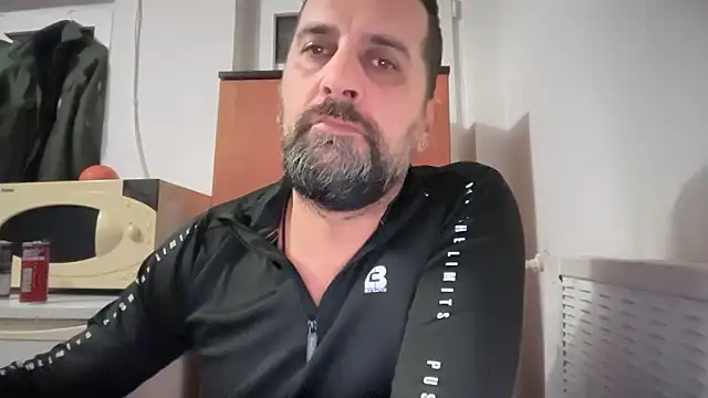 XXX chat uživo modela TARKAN1