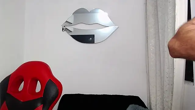 Caius_foxのライブXXXチャット