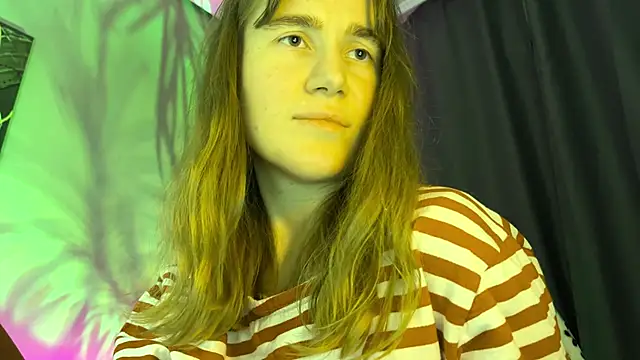 kleya_ Adlı Modelin Canlı XXX Sohbeti