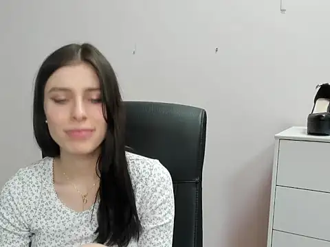 dreamPIA Adlı Modelin Canlı XXX Sohbeti