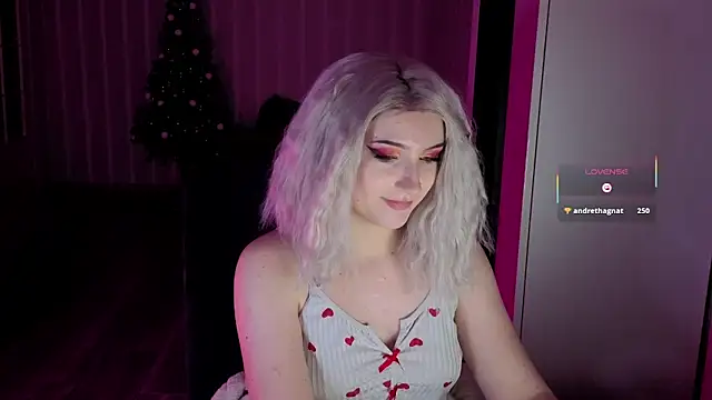 violet-siren-x Adlı Modelin Canlı XXX Sohbeti