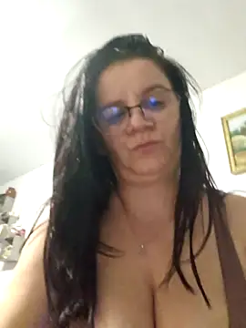 KristenVega 现场XXX聊天