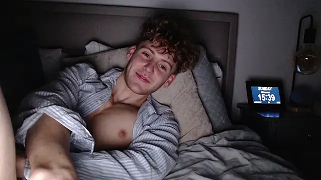 DominantAlex18 Chat XXX in diretta