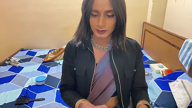 Pertunjukan Kamera Web LuvLayla