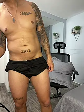 ALEXXX_KING élő XXX-chatje