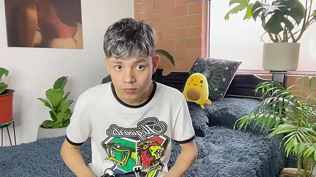 Andy_Belier23 网络视讯表演