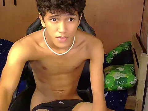 hugekenbigcock Live XXX-Chat