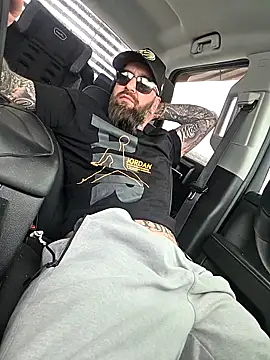 Beardedtattood live XXX chat