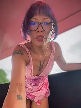 Namii_cute Chat XXX in diretta