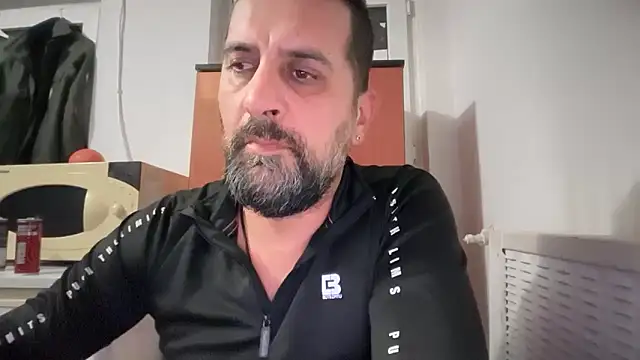 TARKAN1 élő XXX-chatje