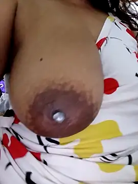 addicted_puzzy's Live XXX Chat