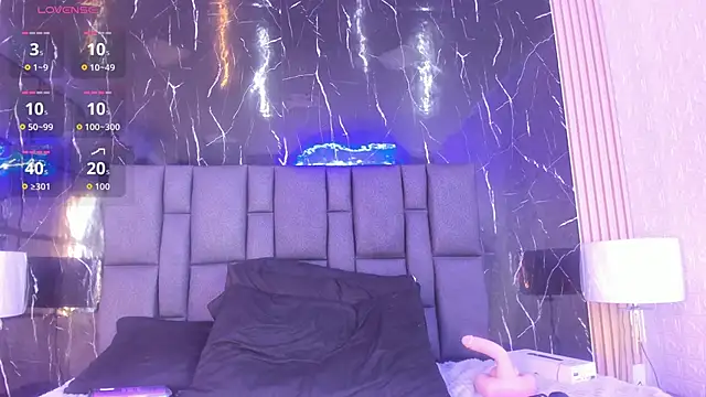 دردشة BustyGlow الجنسية المباشرة