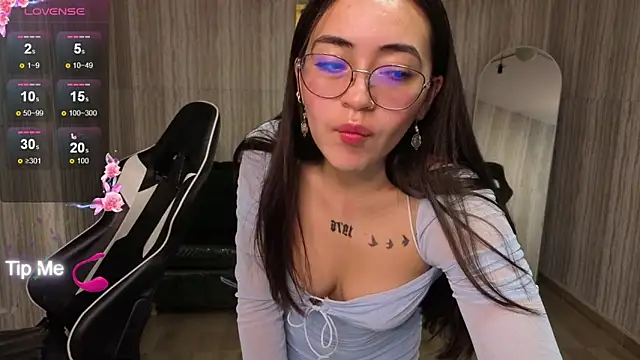XXX chat uživo modela miss_andreaa_t
