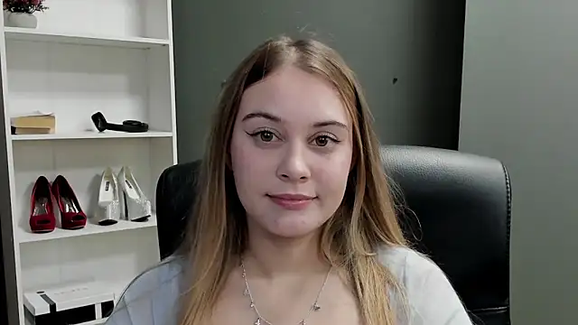 kitty_valeria Obrolan Langsung XXX