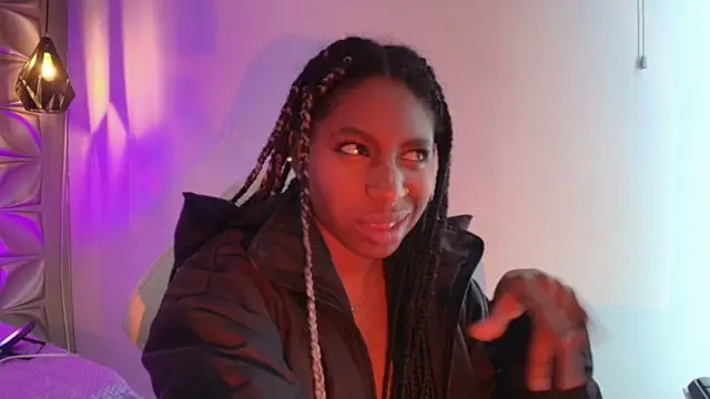 XXX chat uživo modela Queen_perla_