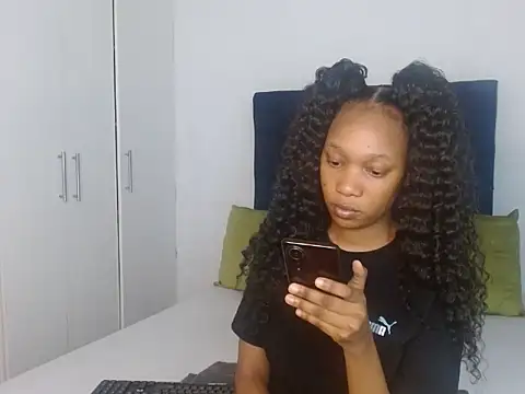 LustyBerry élő XXX-chatje