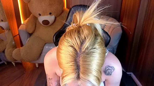 Kitty_fox_b Adlı Modelin Canlı XXX Sohbeti