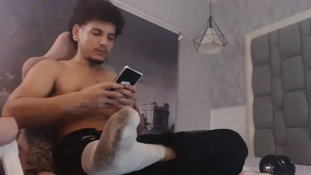 Xfire_boy69: онлайн-секс-чат