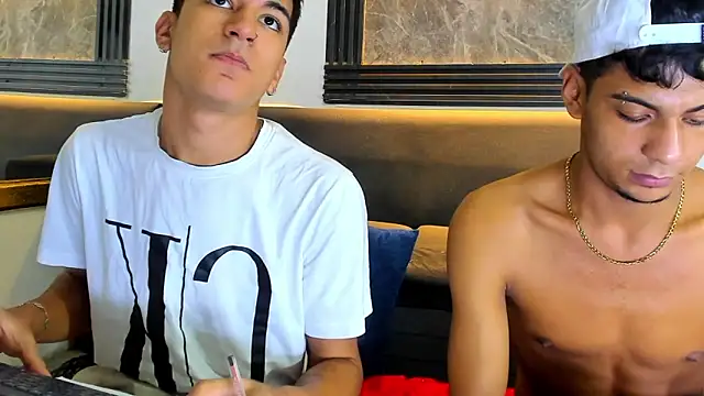 XXX chat uživo modela Stiben_boy