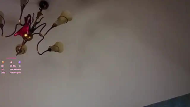 ElissaGlod élő XXX-chatje