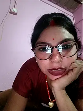 Jankisinghji élő XXX-chatje