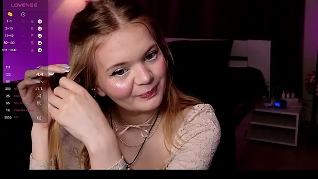 Elioraa Adlı Modelin Canlı XXX Sohbeti