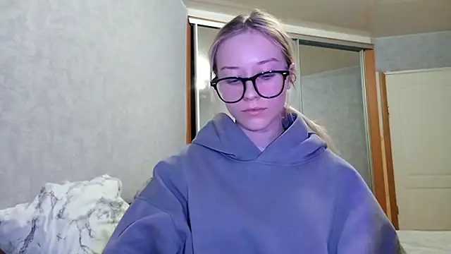 GlidedFill's Live XXX Chat