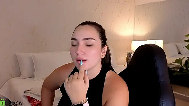 دردشة ava_blue الجنسية المباشرة