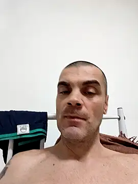 Chat XXX ao vivo de DOMINATOR_SIR-MASTER